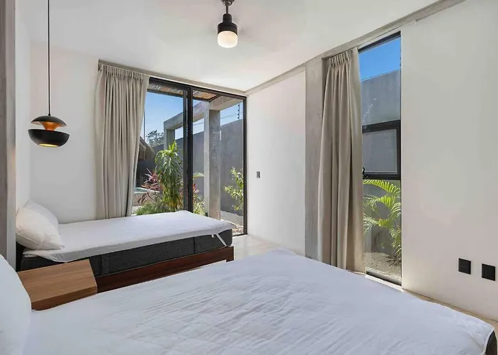 Brand New Just 5 Min To & Downtown! Apartment
