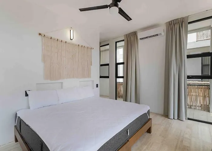 Brand New Just 5 Min To & Downtown! Apartment