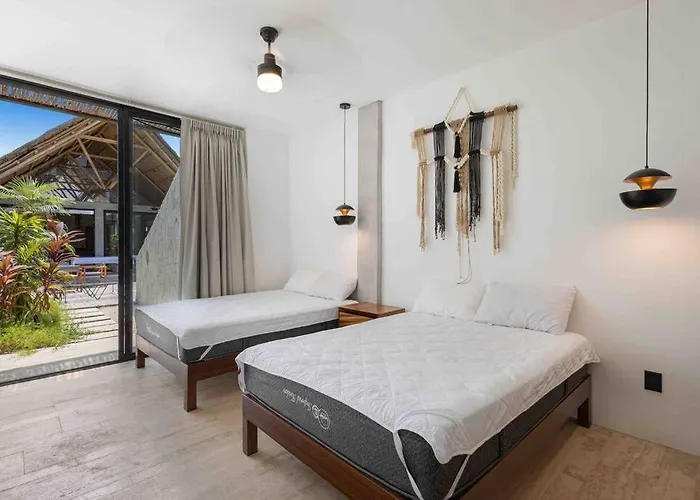 Brand New Just 5 Min To & Downtown! Apartment